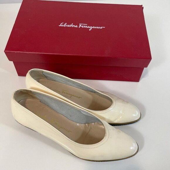 Salvatore Ferragamo Womens Vintage Slip On Wedge Sandal Ivory 6 B Patent Leather - Picture 1 of 10